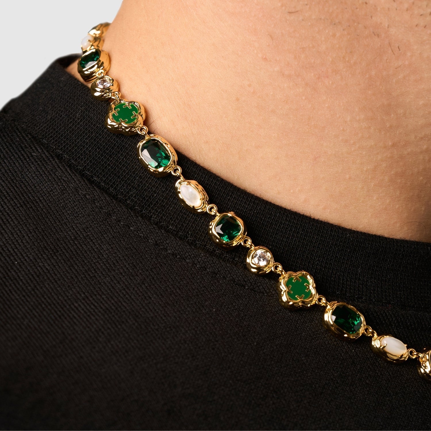 Melted Emerald Gemstone Necklace (Gold)