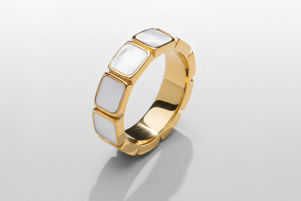 White Stone Band Ring (Gold)