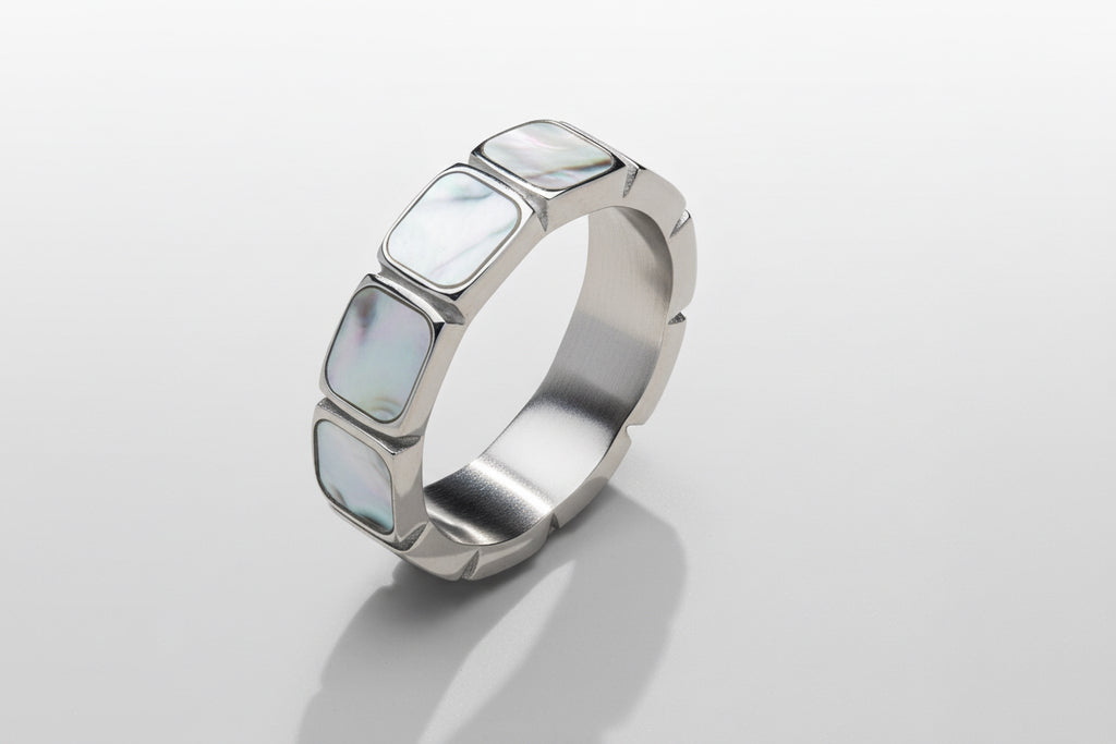 White Stone Band Ring (Silver)