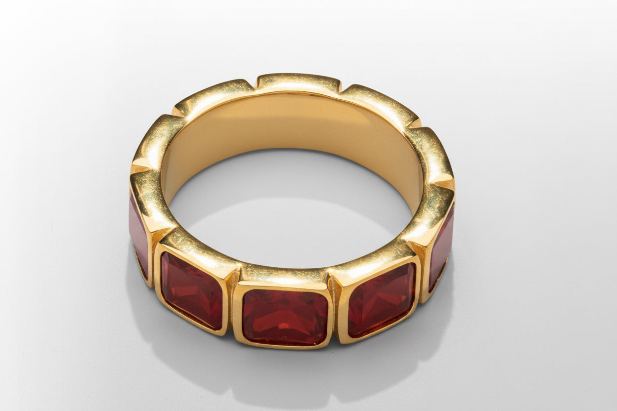 Red Stone Band Ring (Gold)