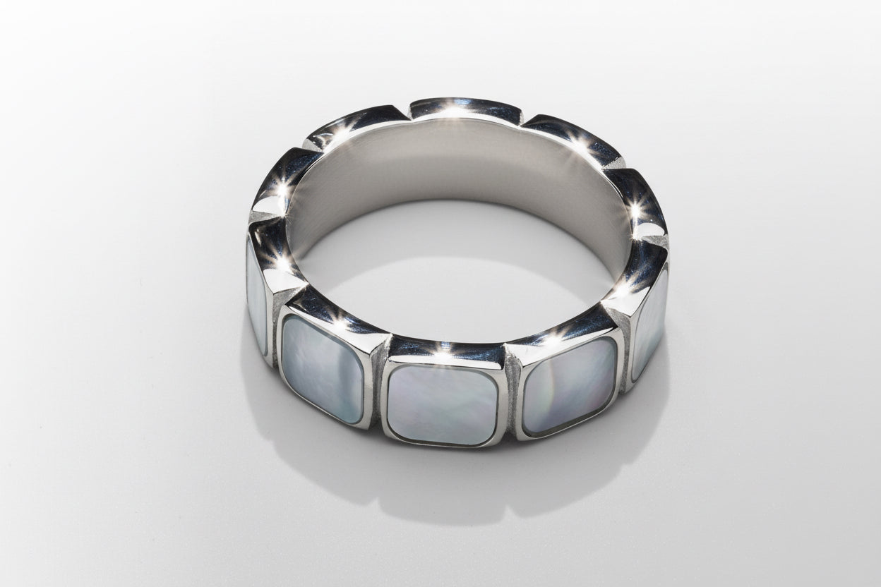 White Stone Band Ring (Silver)