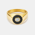 Onyx Round Gem Signet Ring (Gold)