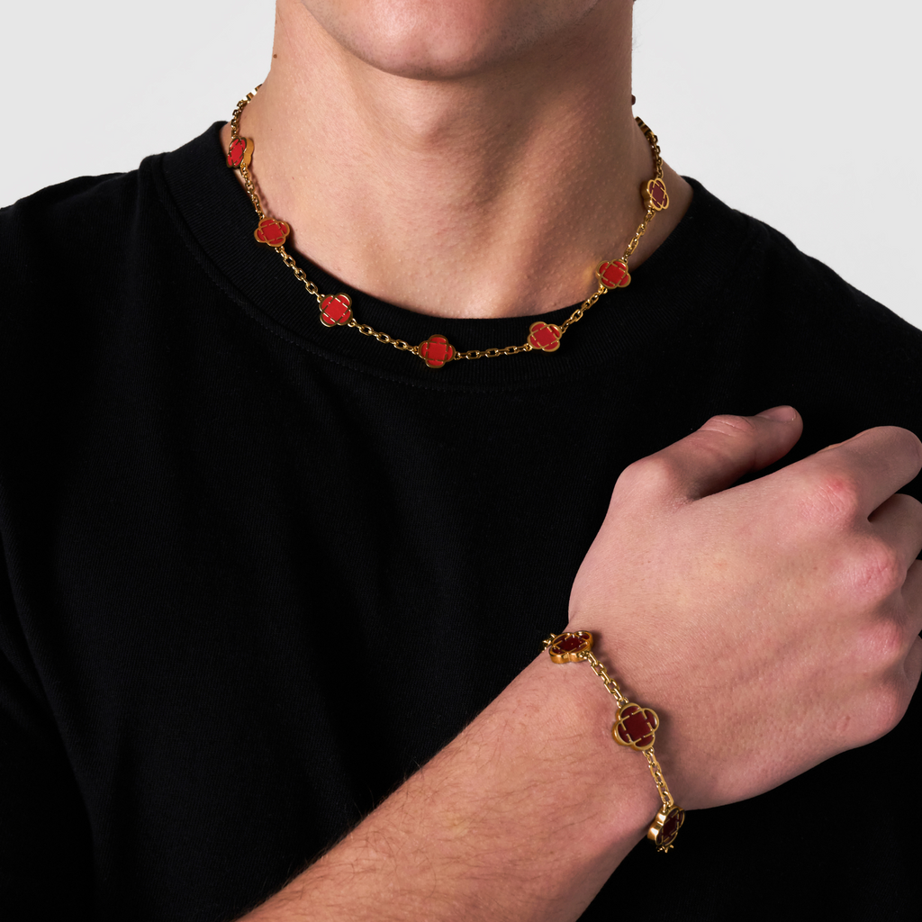 Light Red Clover Stone Necklace (Gold)