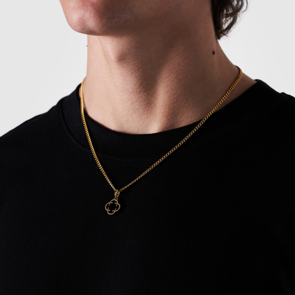 Onyx Clover Stone Pendant (Gold)