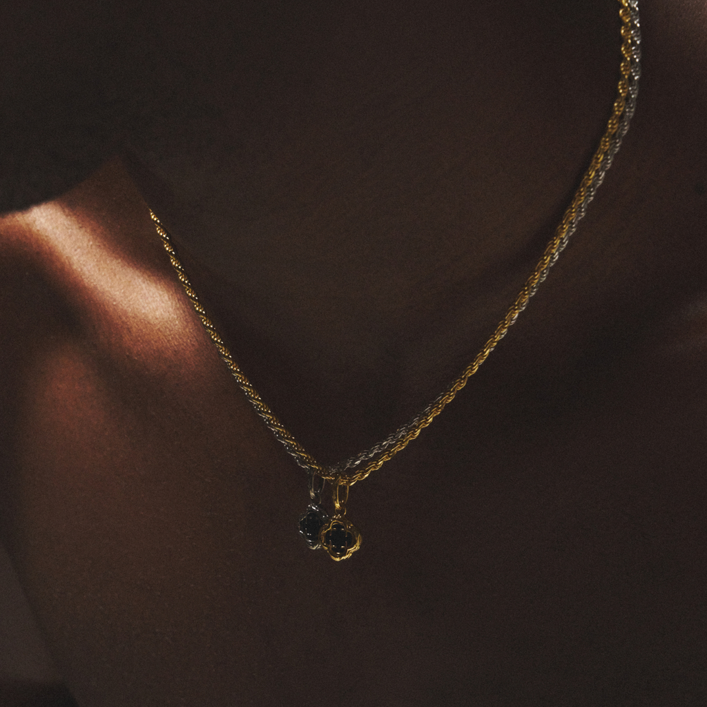 Melted Onyx Clover Stone (18ct Gold) | Sterling Silver