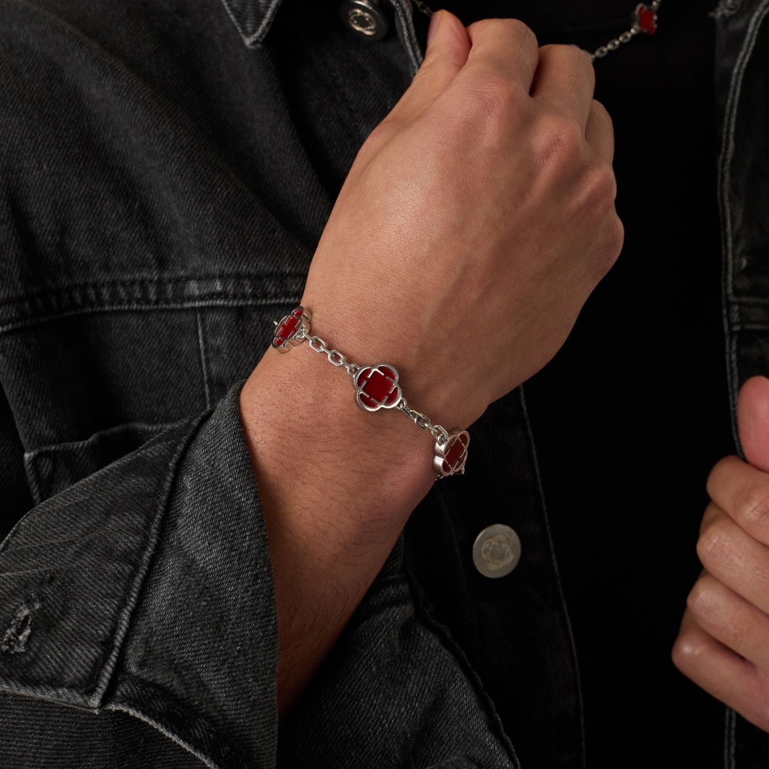 Red Clover Stone Bracelet (Silver)