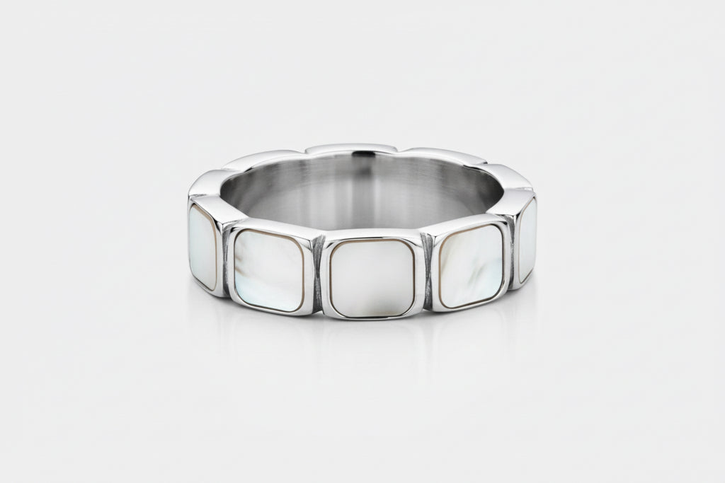 White Stone Band Ring (Silver)
